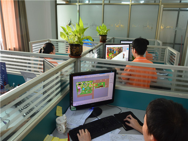 We can provide you perfect design in free, designer team professional indoor and outdoor designs for many years.