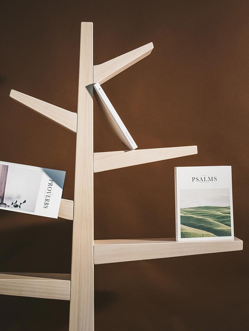 Metal Plant Stand aisundy